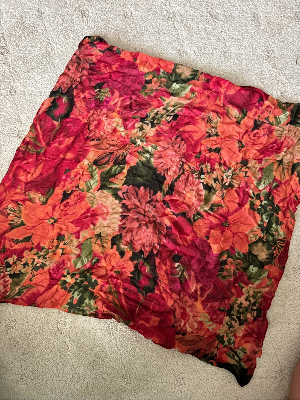 Patricia Nash Floral Leather Crossbody Phone Wallet and Scarf Box Set - Picture 5 of 8